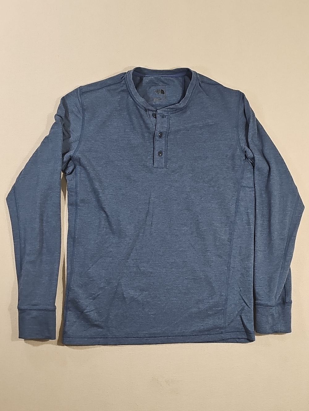 The North Face Men's Heathered Blue Long-Sleeve Henley